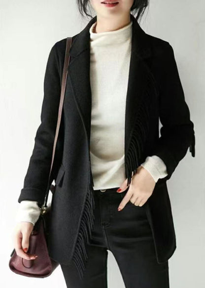 Well Tailored Coat with a Graceful Silhouette