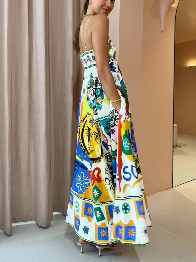 Classic Vintage Dress with a Flattering Fit