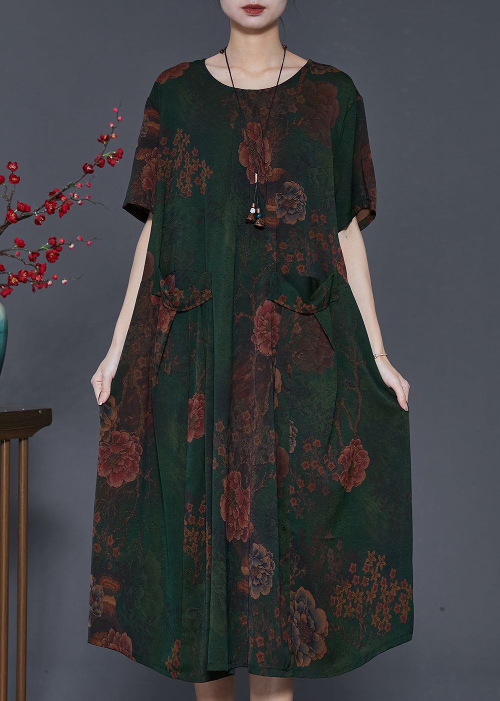 Sophisticated Dress with a Clean Classic Look