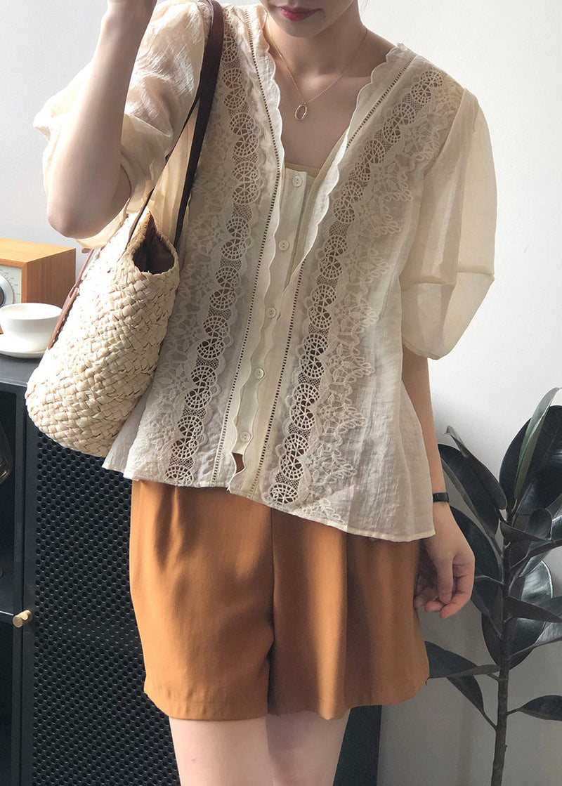 Elegantly Styled Blouse for Everyday Wear