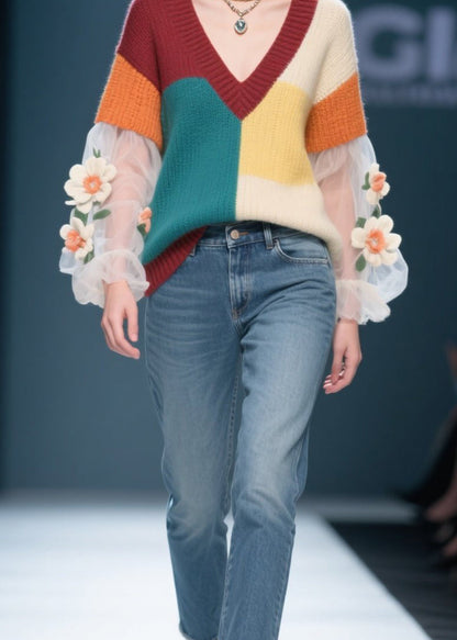Well Tailored Sweater with a Graceful Silhouette