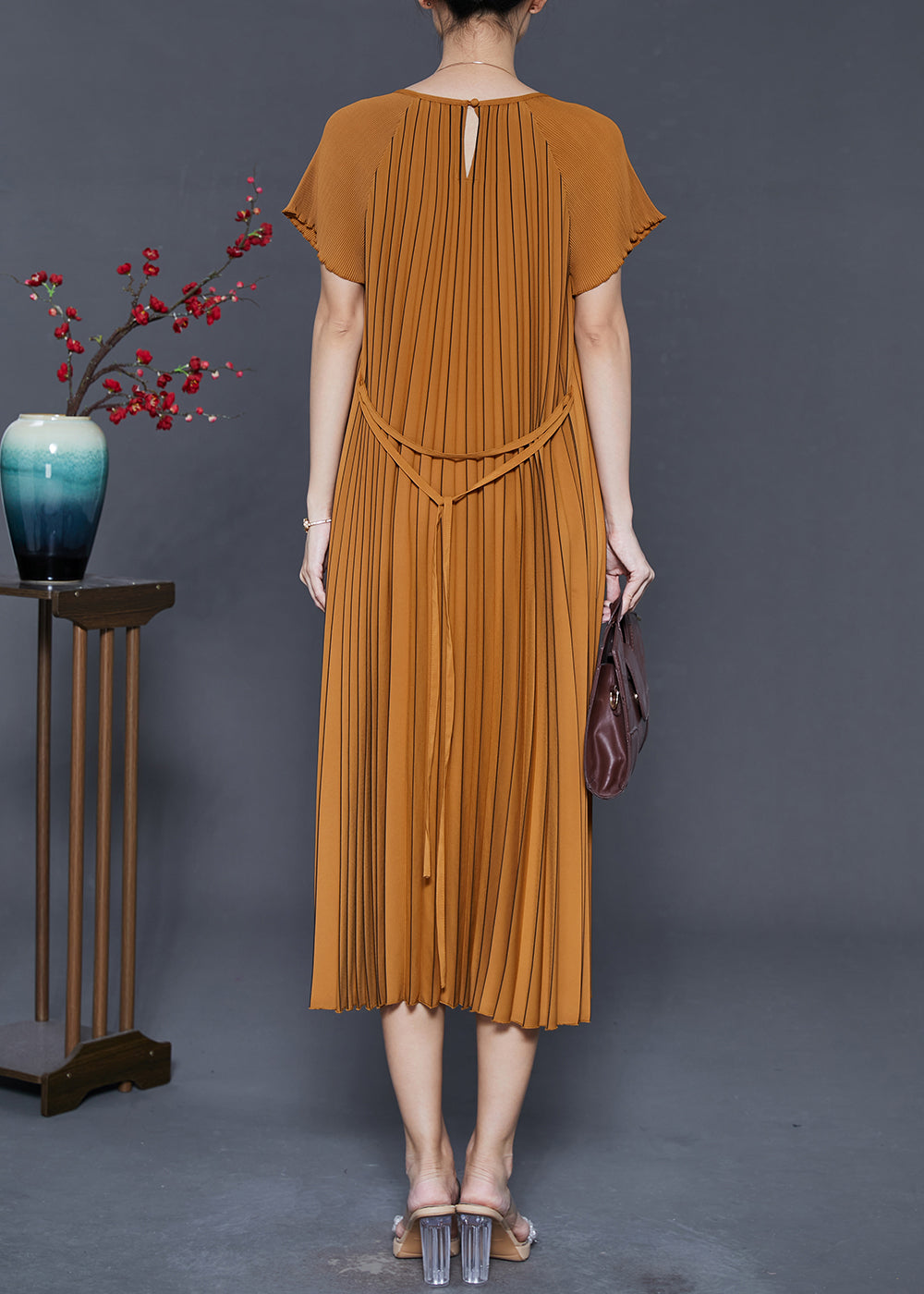Classic Vintage Dress with a Flattering Fit