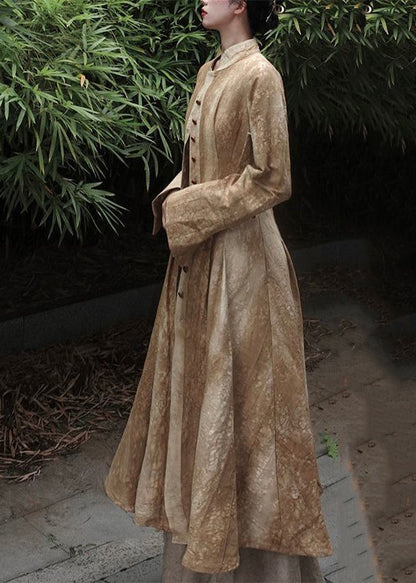 Well Tailored Coat with a Graceful Silhouette