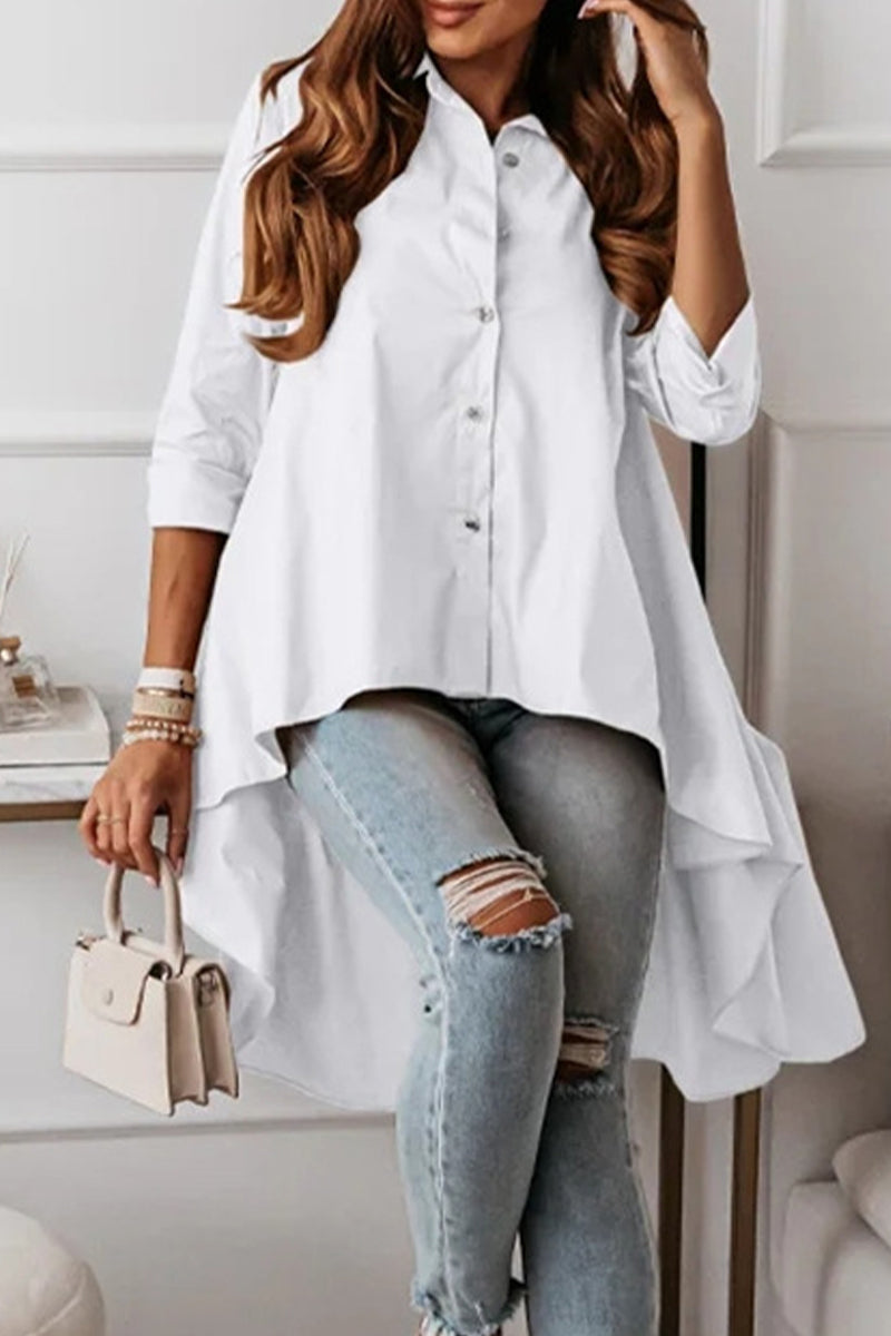 Effortlessly Elegant Top with a Timeless Design