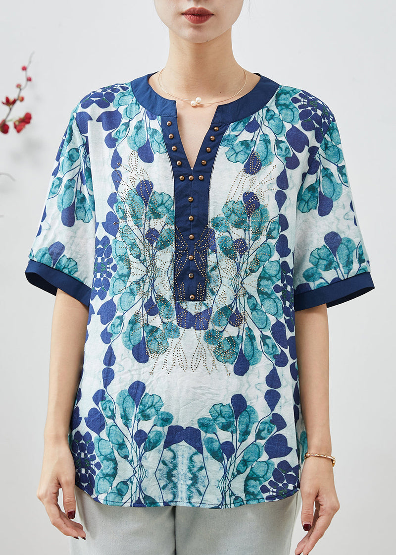 Beautifully Crafted Blouse in a Classic Style