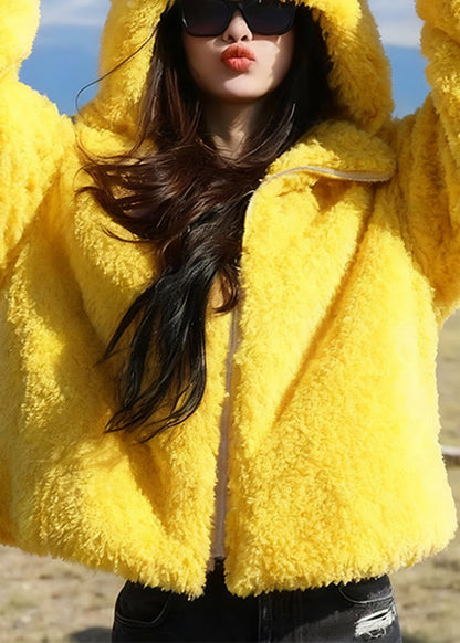 Classic Vintage & Enduringly Stylish Coat