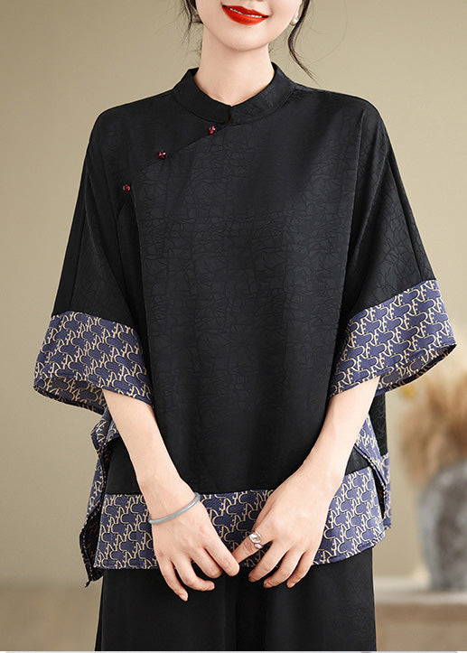 Well Tailored Top with a Graceful Silhouette