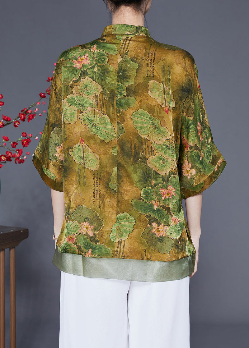 Classic Vintage Top with a Flattering Fit