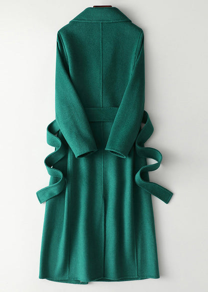 Beautifully Finished Coat in a Timeless Design