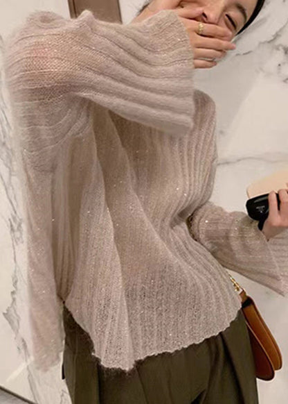 Effortlessly Elegant Sweater with a Timeless Design