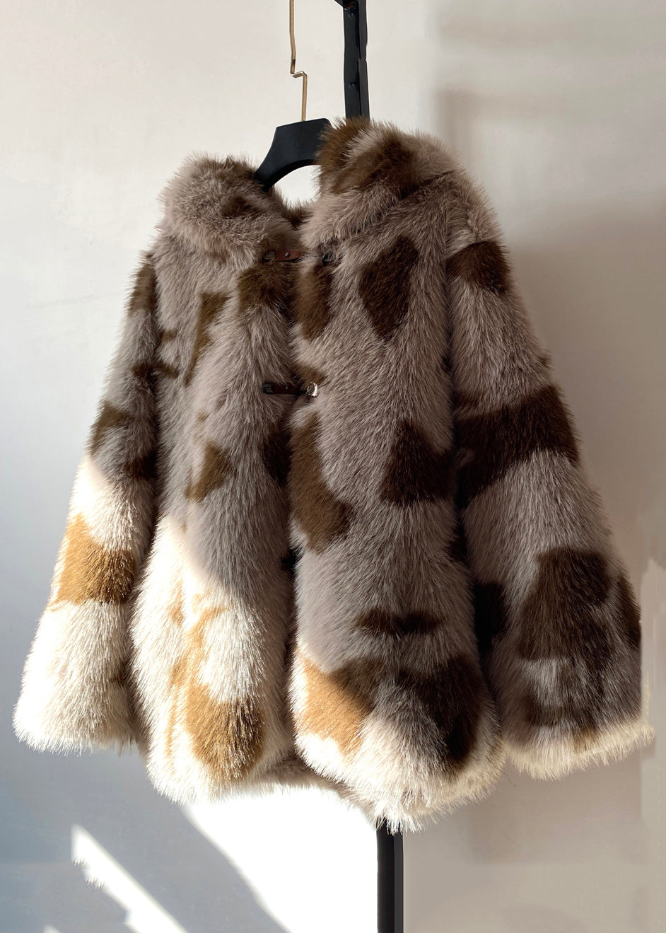 Effortlessly Elegant Coat with a Timeless Design