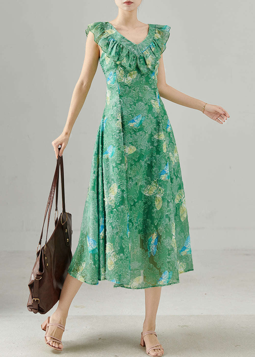Beautifully Crafted Dress in a Classic Style