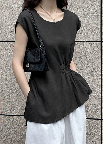 Well Tailored Top with a Graceful Silhouette