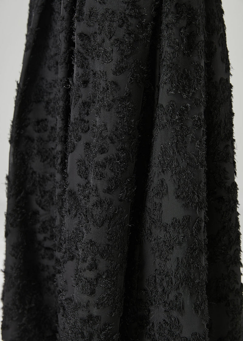 Well Tailored Garment with a Graceful Silhouette