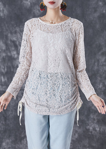 Classic Vintage Blouse with a Flattering Fit