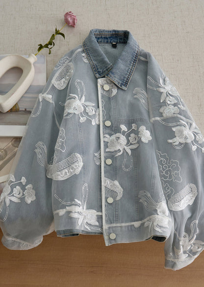Effortlessly Elegant Coat with a Timeless Design