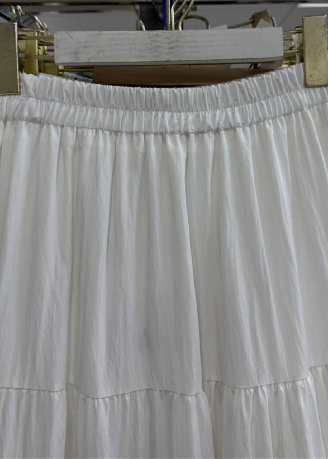 Well Tailored Garment with a Graceful Silhouette
