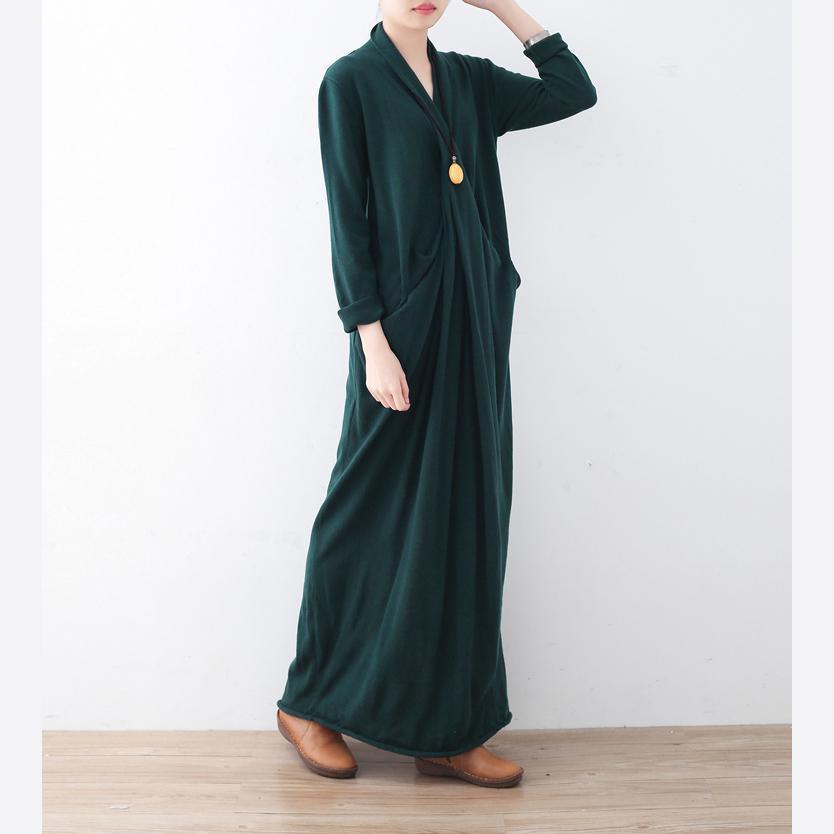 Well Tailored Sweater with a Graceful Silhouette