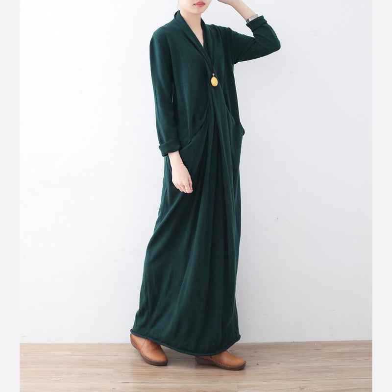Well Tailored Sweater with a Graceful Silhouette