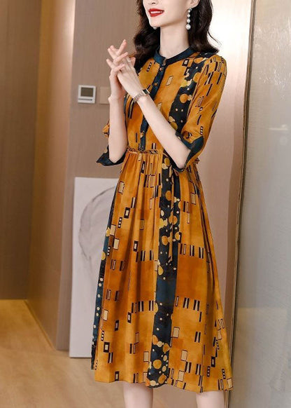 Effortlessly Elegant Dress with a Timeless Design