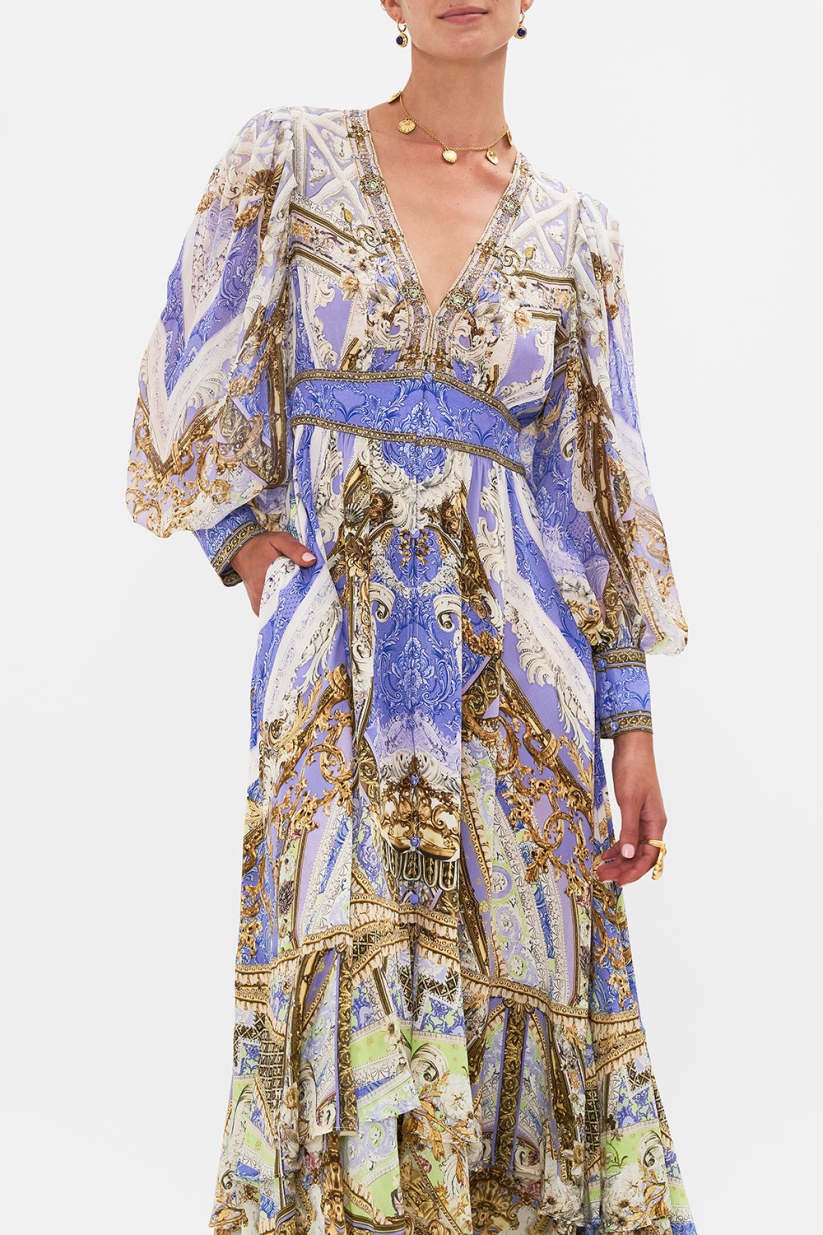 Gracefully Styled Dress for Any Occasion