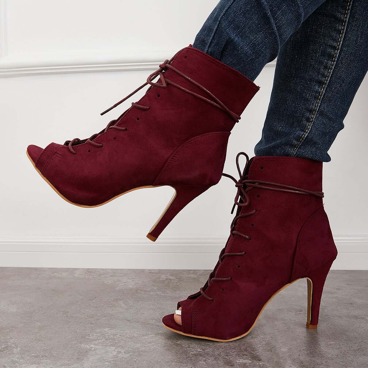 Graceful Orthopedic Boots for Modern Look