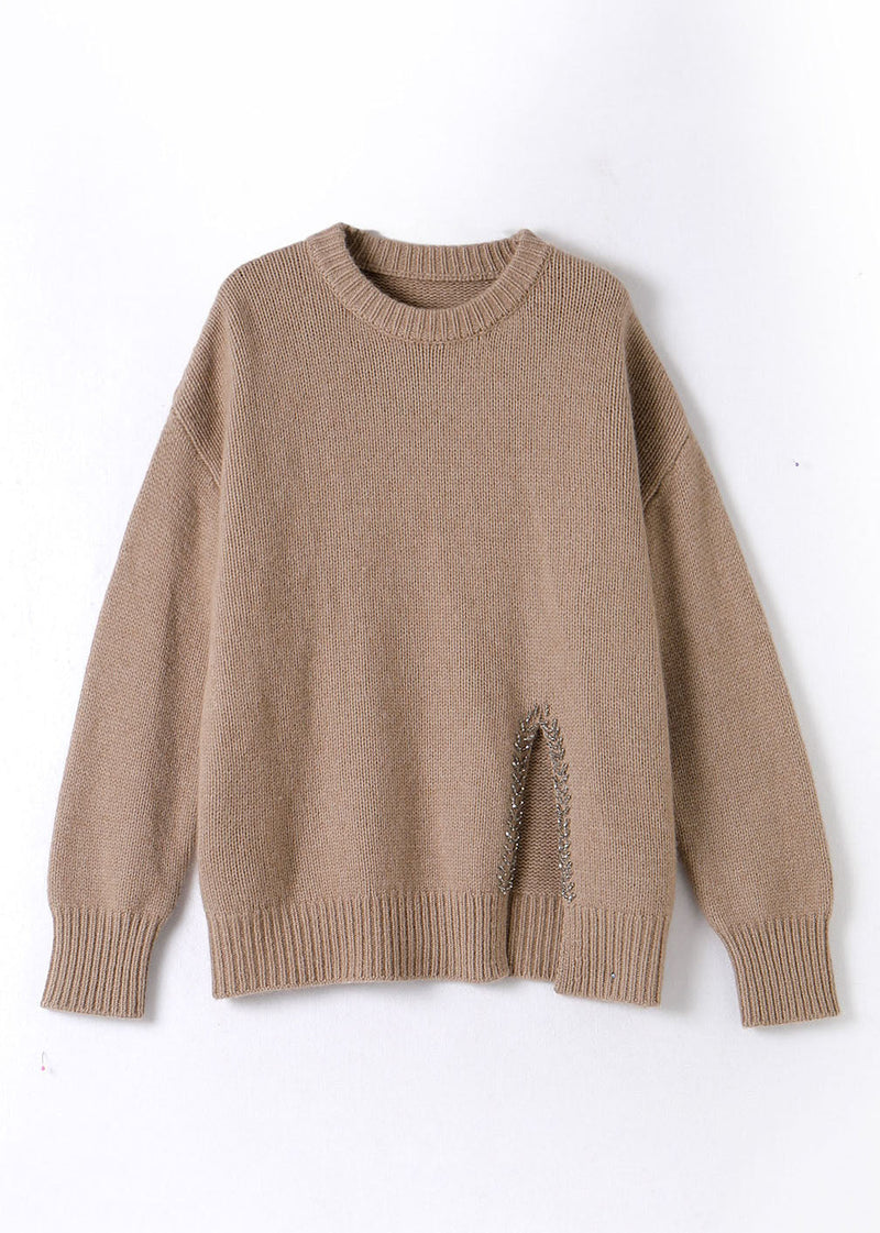 Effortlessly Elegant Sweater with a Timeless Design