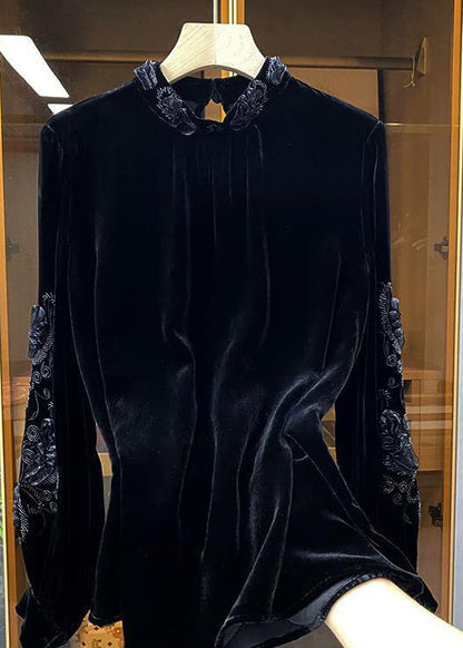 A Vintage Style Top with Delicate Timeless Details