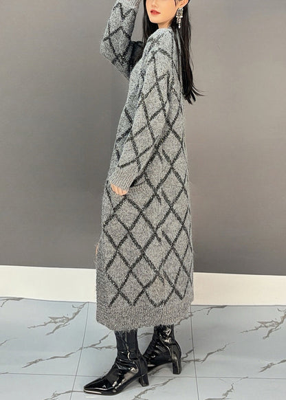 Classic Vintage Cardigan with a Flattering Fit