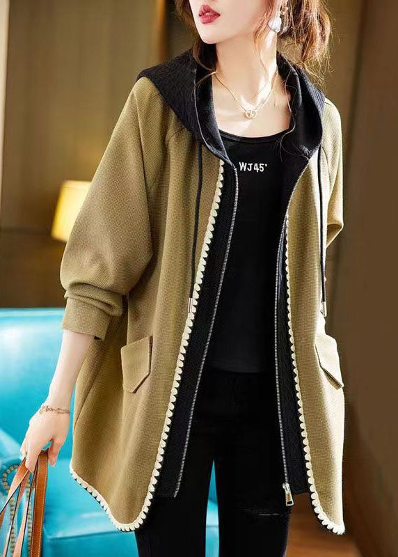 Beautifully Finished Coat in a Timeless Design