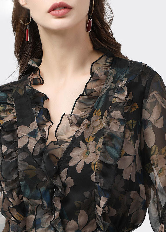 Beautifully Finished Blouse in a Timeless Design