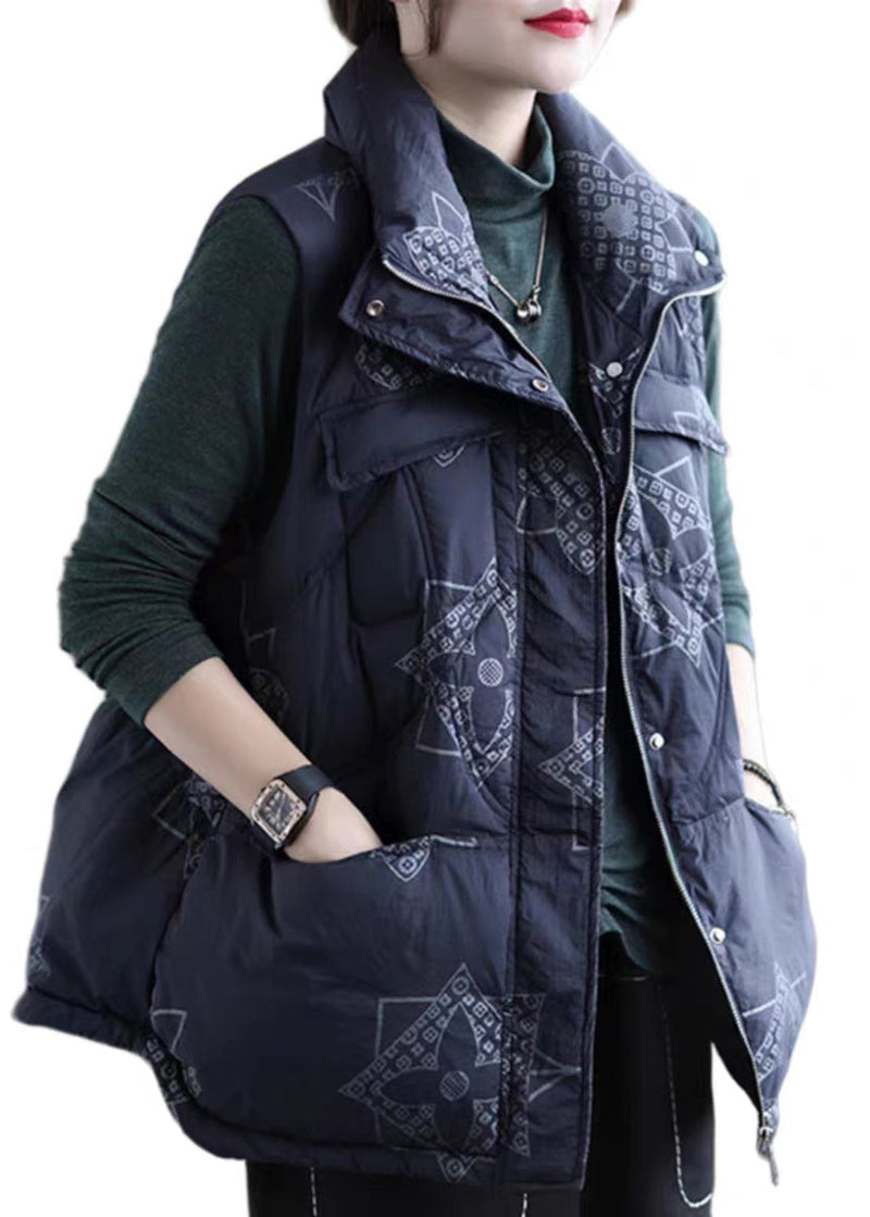Effortlessly Elegant Coat with a Timeless Design