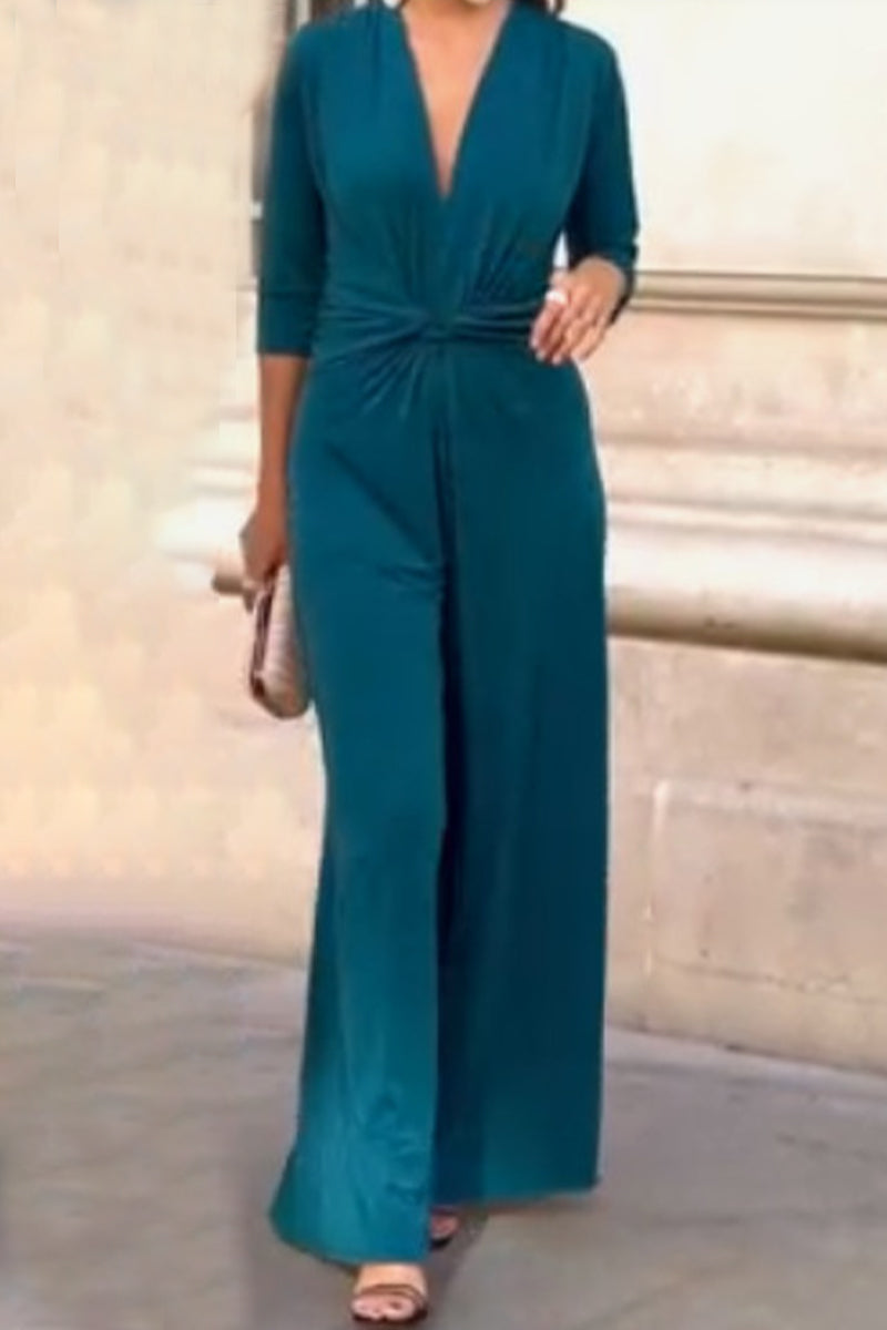 Effortlessly Elegant Garment with a Timeless Design