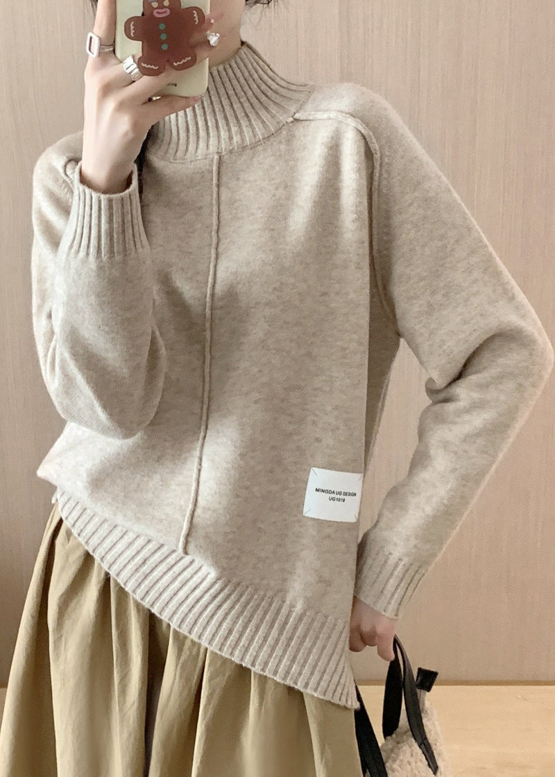 Effortlessly Elegant Sweater with a Timeless Design
