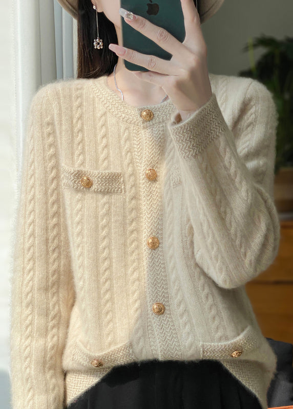 Classic Vintage Cardigan with a Flattering Fit