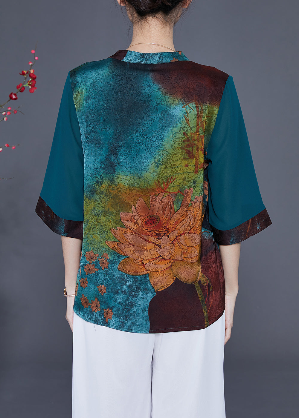 Elegantly Styled Shirt for Everyday Wear