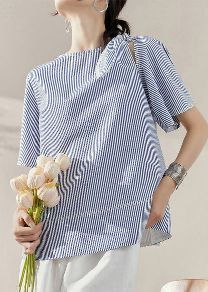 Beautifully Finished Top in a Timeless Design