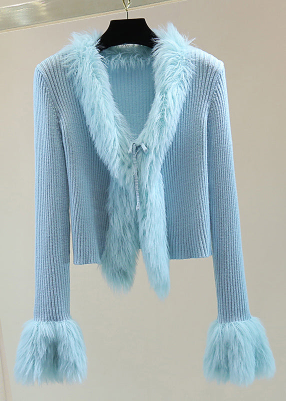Classic Vintage Sweater with a Flattering Fit