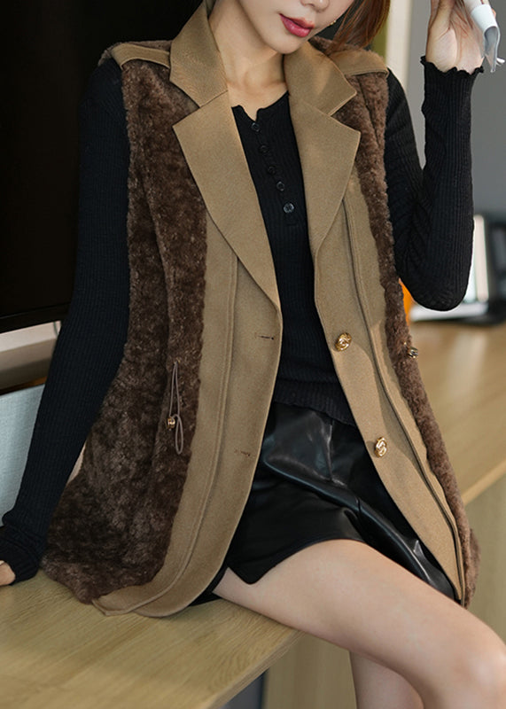 Elegantly Styled Coat for Everyday Wear