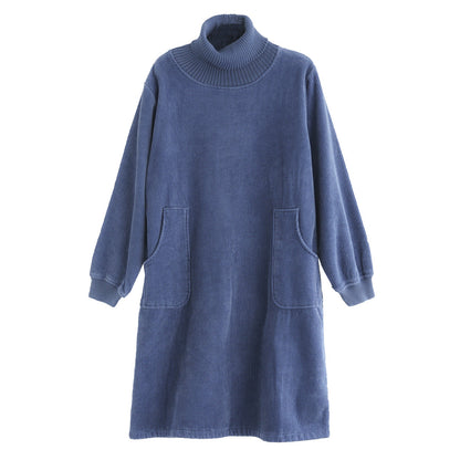 A Vintage Style Top with Delicate Timeless Details