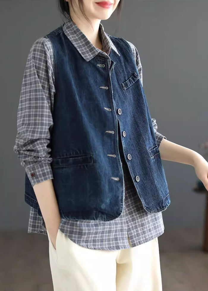 Classic Vintage Coat with a Flattering Fit