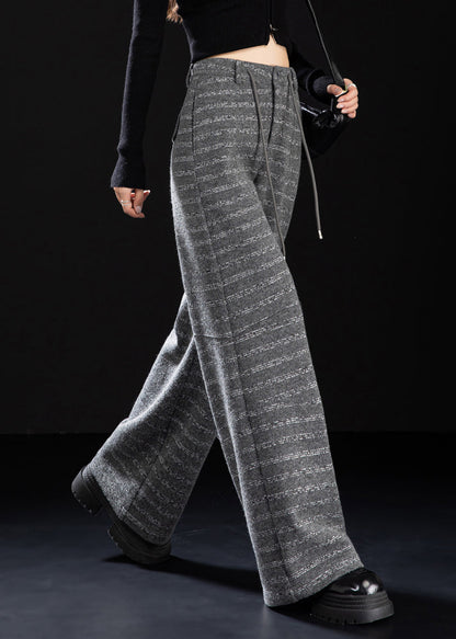 Classic Vintage Pants with a Flattering Fit