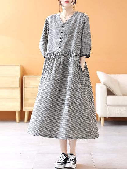Well Tailored Dress with a Graceful Silhouette