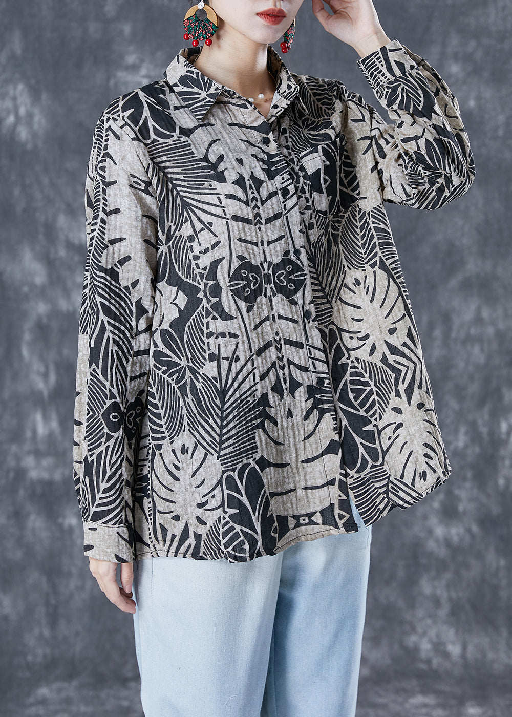 Well Tailored Shirt with a Graceful Silhouette