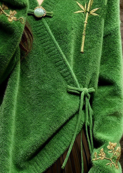 Gracefully Styled Sweater for Any Occasion