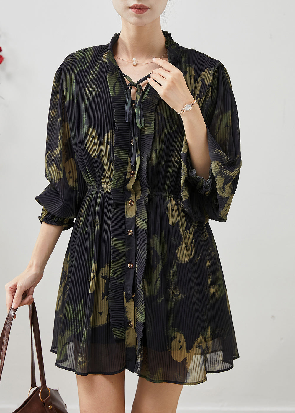 Classic Vintage Dress with a Flattering Fit