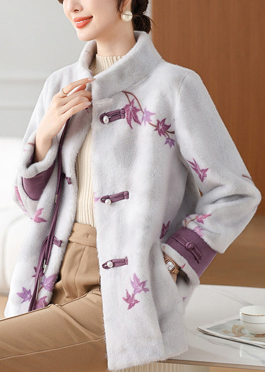Elegantly Styled Coat for Everyday Wear