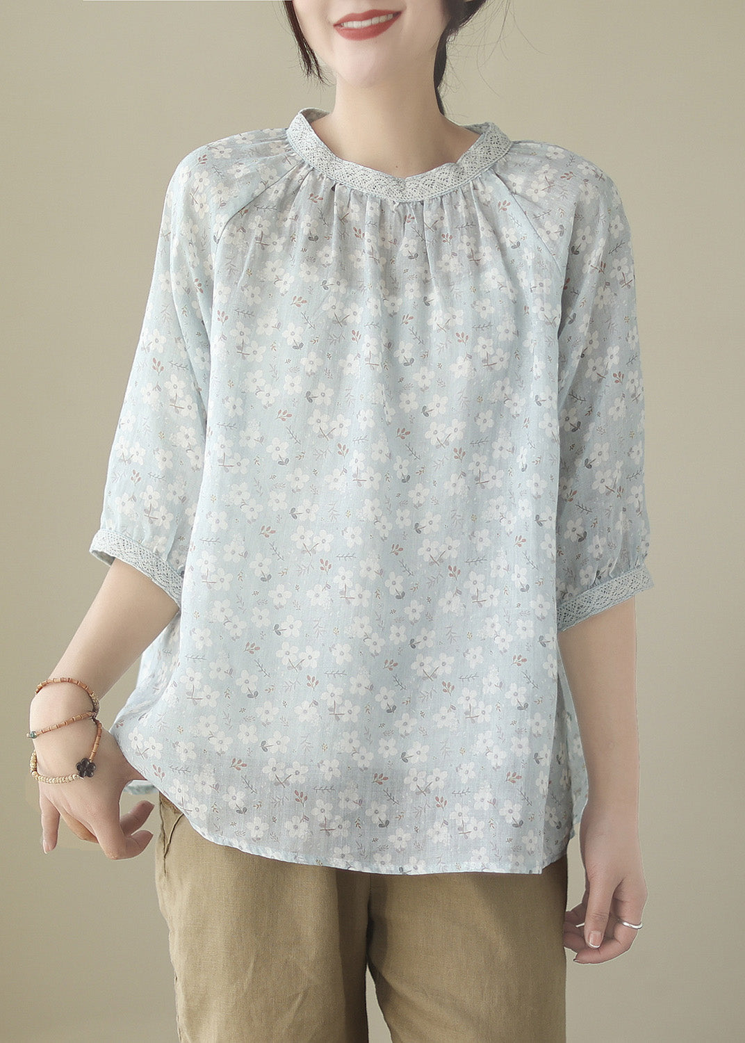 Well Tailored Shirt with a Graceful Silhouette