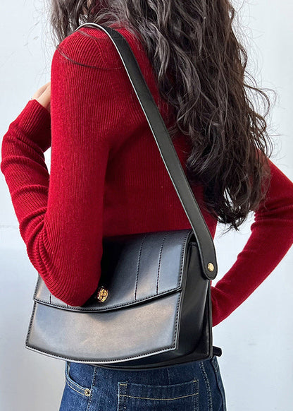 Well Tailored Sweater with a Graceful Silhouette