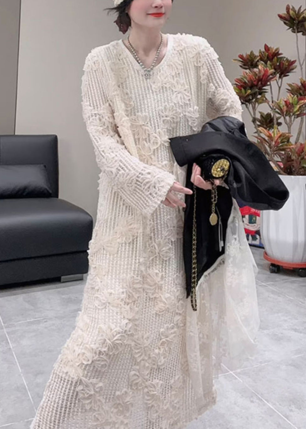 Beautifully Crafted Dress in a Classic Style